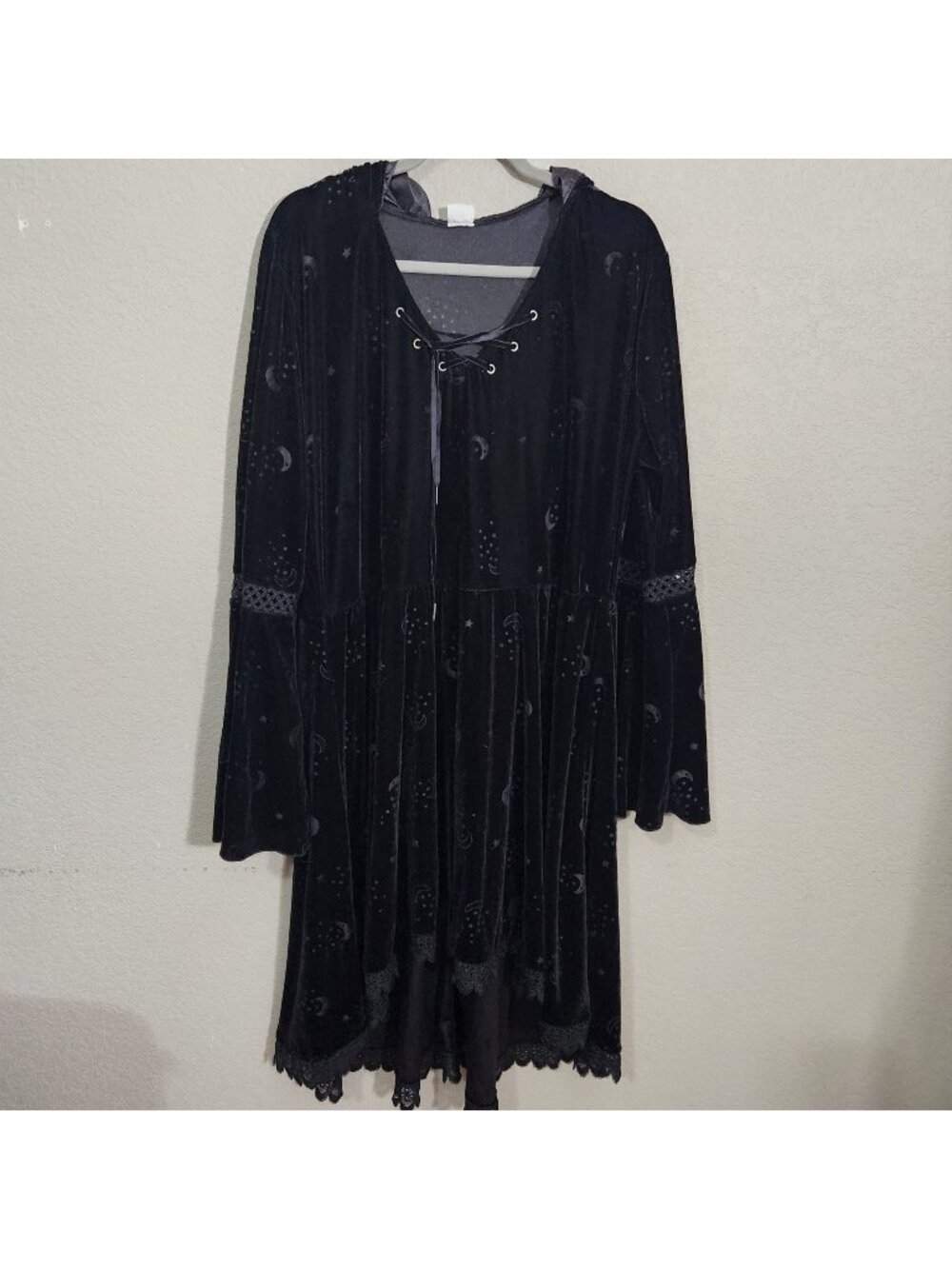 Black Velvet Hooded Dress Moon & Stars Pattern Lace-Up Front 2X